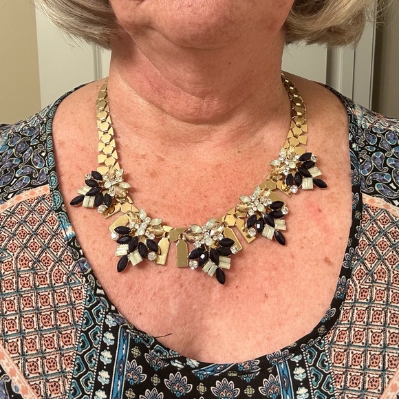 NWT Van Heusen necklace - Picture 6 of 6